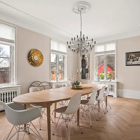 New Listing! Unique In 别墅 *