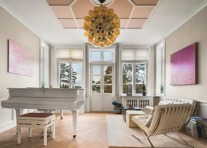 New Listing! Unique In 卑爾根