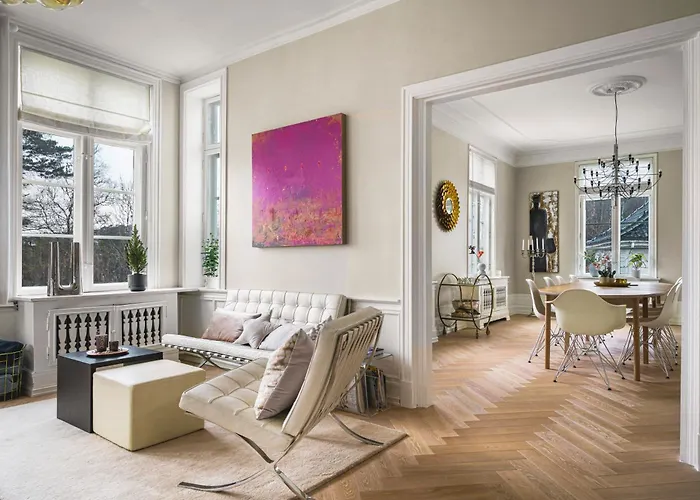 New Listing! Unique In * 卑爾根