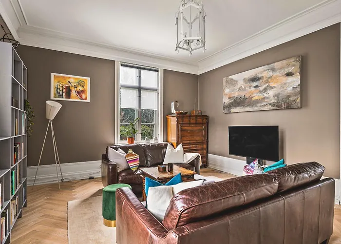 别墅 New Listing! Unique In *