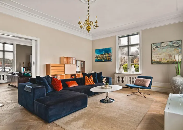 New Listing! Unique In 别墅 *