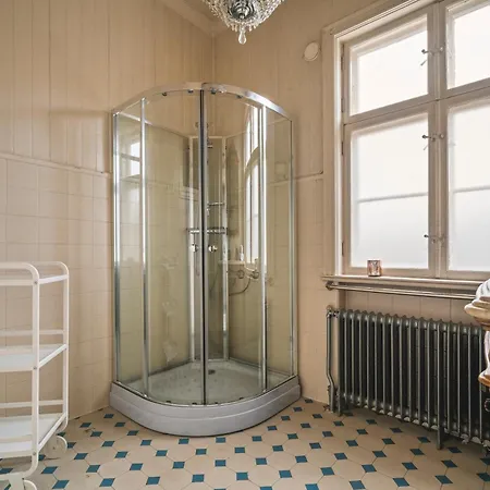 New Listing! Unique In ברגן