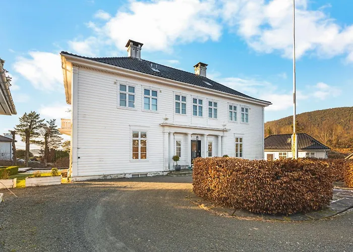 New Listing! Unique In Вілла